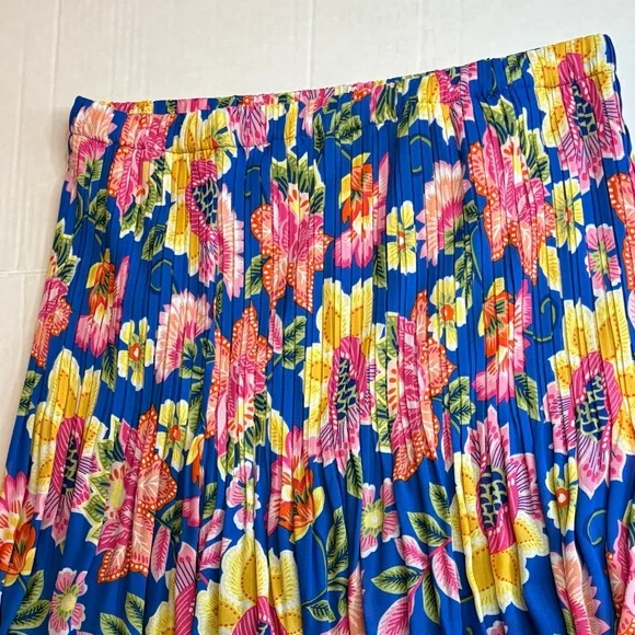 Elle Blue Floral Midi Skirt with Pink and Yellow Blooms - Picture 8 of 16